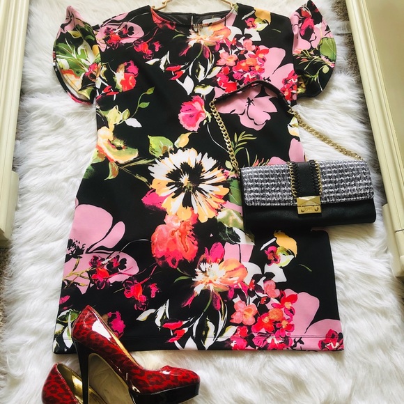New York & Company Dresses & Skirts - New York & Company Stretch Floral Pattern Dress